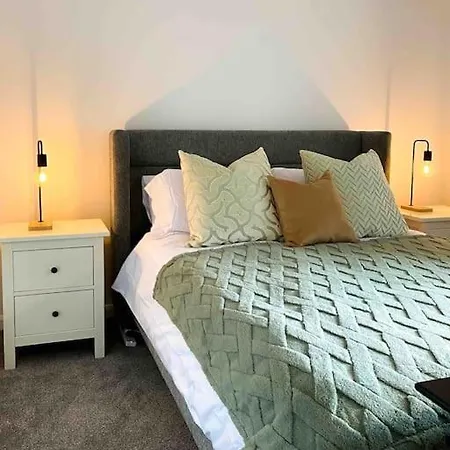 Modern Flat Near Train Station With Free Parking Apartment Cambridge Exterior photo